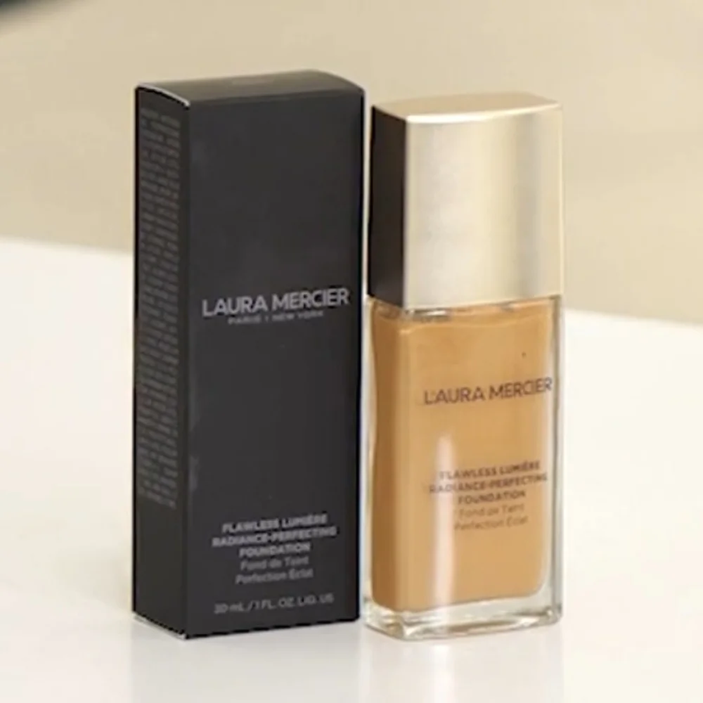 Laura Mercier Flawless Lumiere Radiance-Perfecting Foundation‎